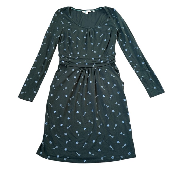 Boden Mabel Jersey Green Lock & Key Print Dress with pockets, size 8 Petite - Picture 2 of 6